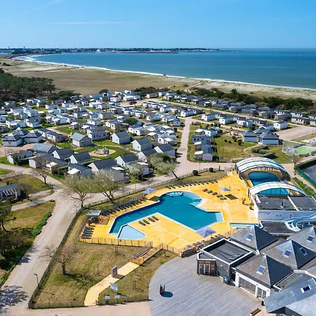 Campsite 4 Etoiles Piscines Et 3 6 Pers - Mallet *